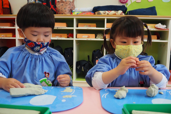 長崎の学校法人百合の園学院　認定こども園　百合幼稚園